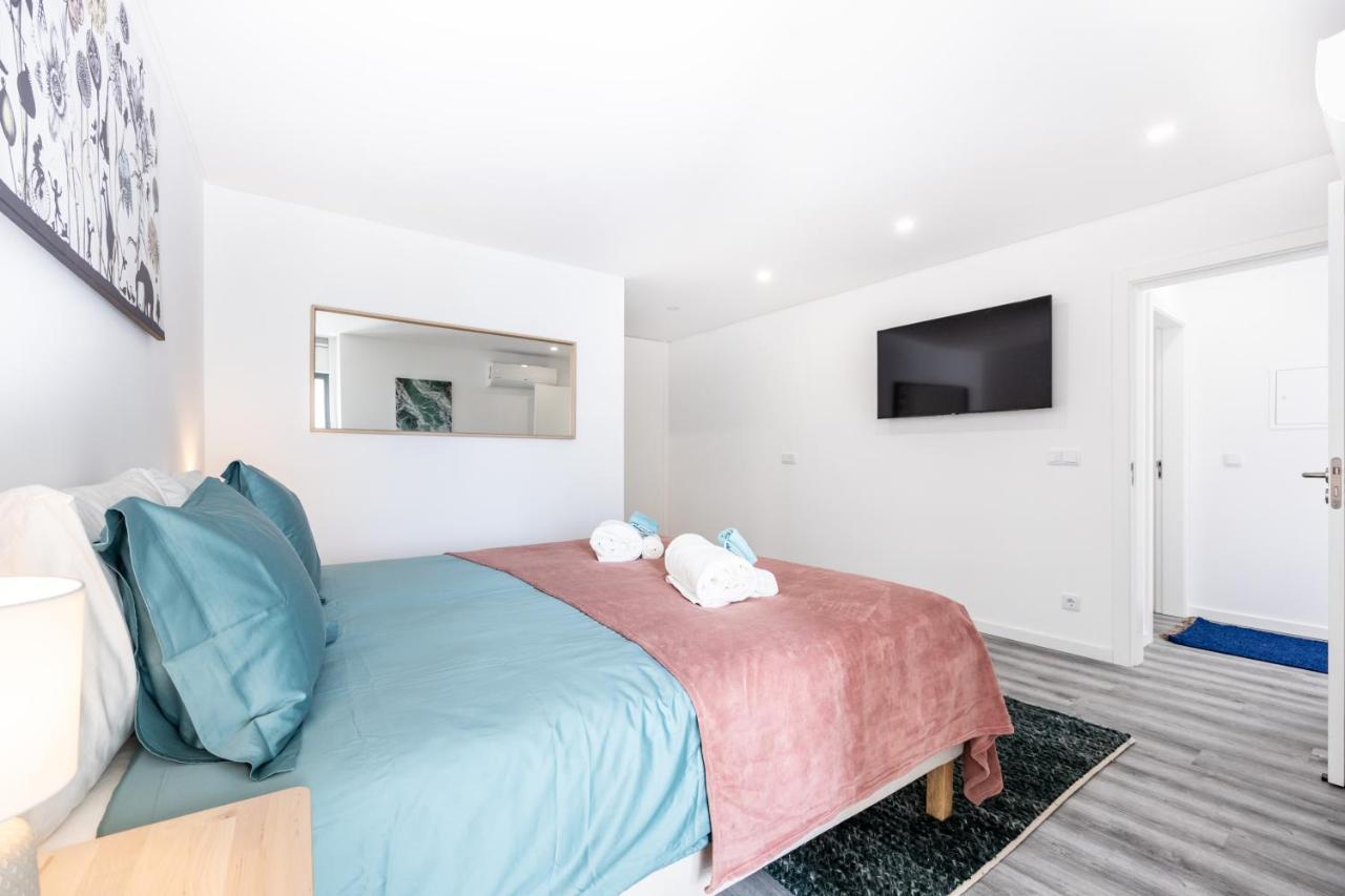 Frontline Seaview Apartment Budens Extérieur photo