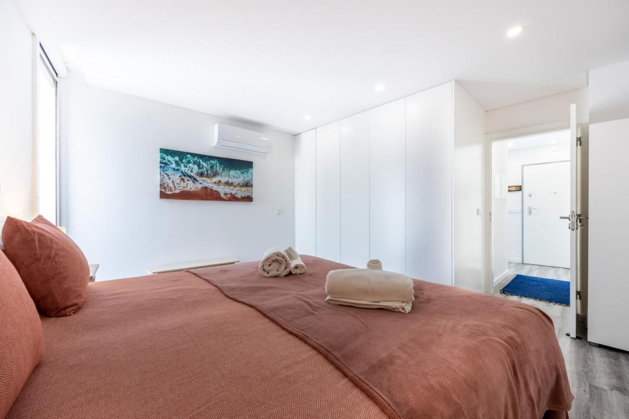 Frontline Seaview Apartment Budens Extérieur photo